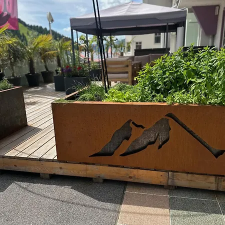 阿尔宾纳酒店 上陶恩