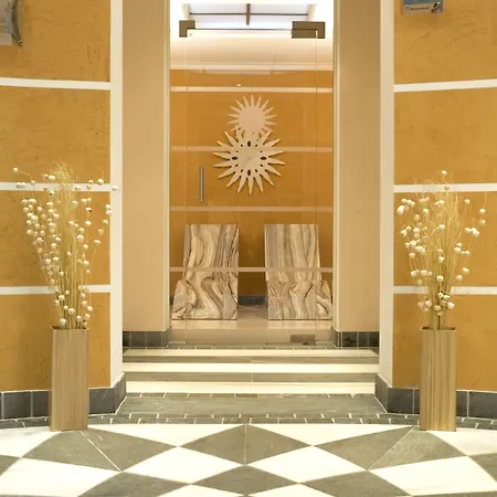 Alpina Hotel 4*